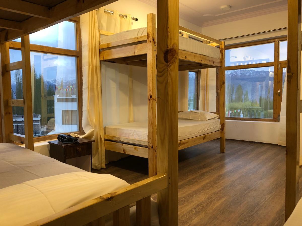 Raybo Hostel เลห์ ภายนอก รูปภาพ